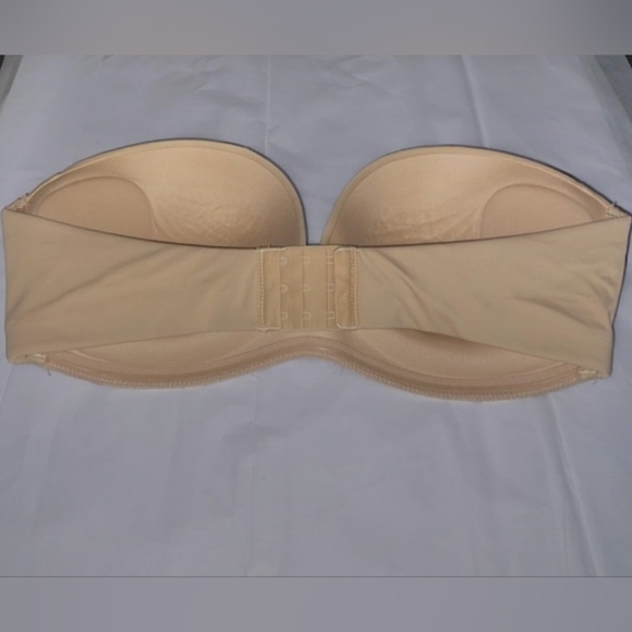 Nude Strapless Bra - Picture 2 of 7